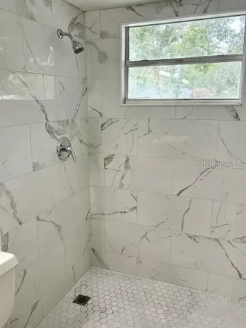 2323 W Magnolia Road Deland FL 32724