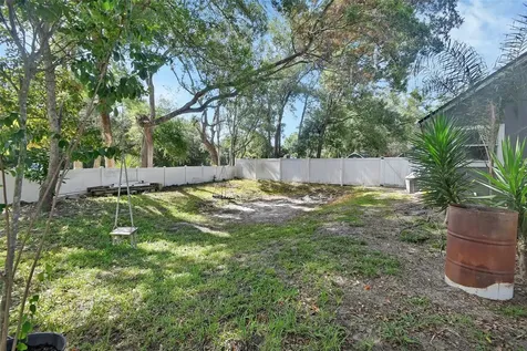 2323 W Magnolia Road Deland FL 32724