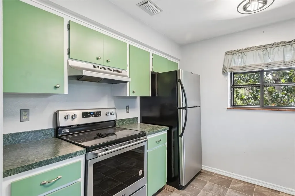 18411 Autumn Mist Drive Lutz FL 33549