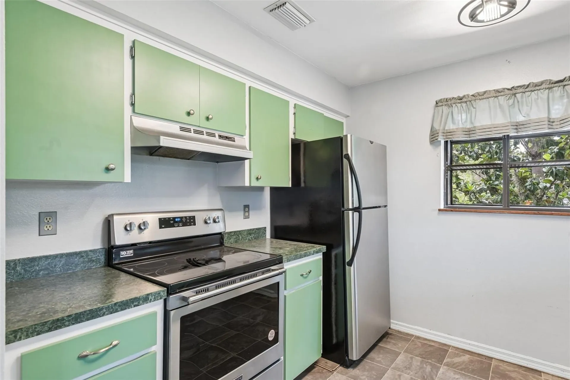 18411 Autumn Mist Drive Lutz FL 33549