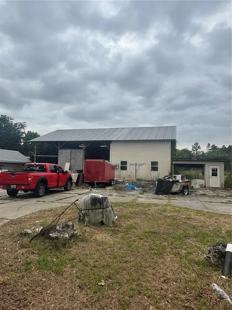 18890 SW 44th Street Dunnellon FL 34432