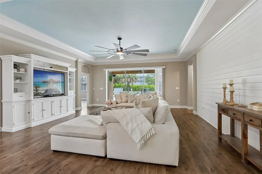 17539 Buckingham Garden Drive Lithia FL 33547