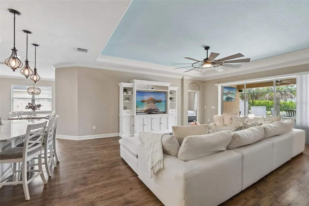 17539 Buckingham Garden Drive Lithia FL 33547