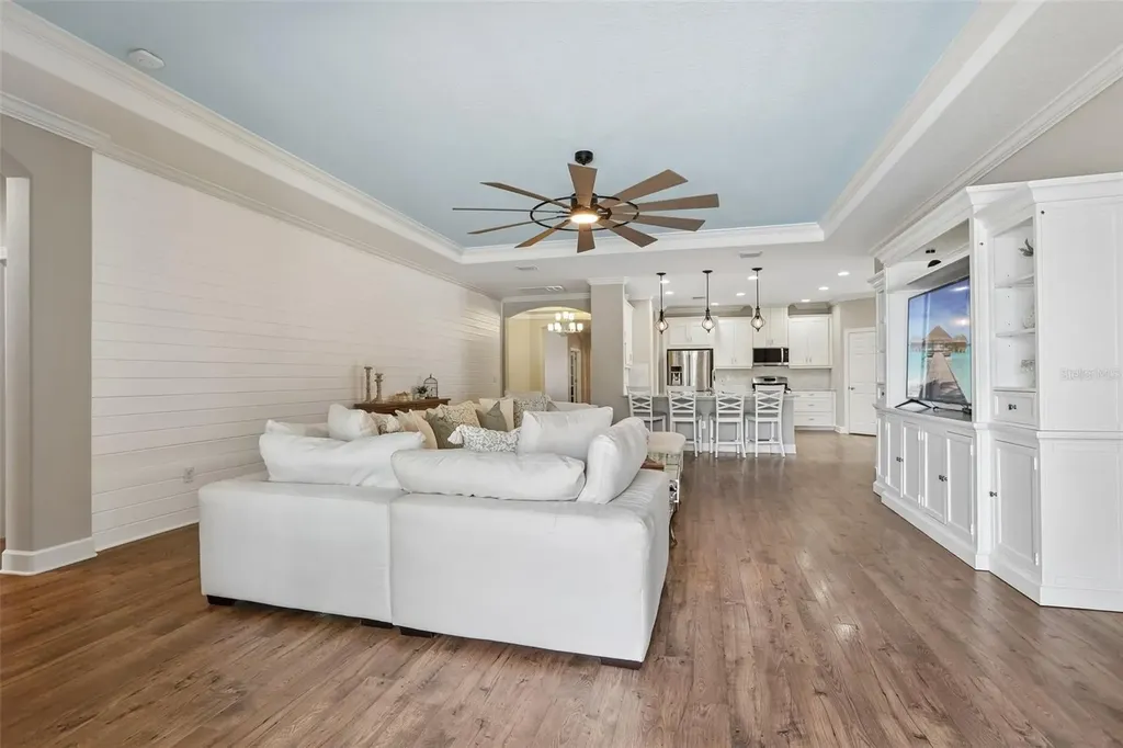 17539 Buckingham Garden Drive Lithia FL 33547