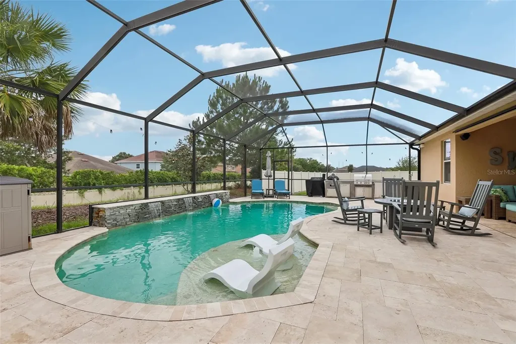 17539 Buckingham Garden Drive Lithia FL 33547
