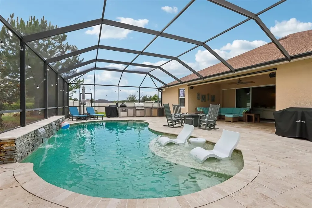 17539 Buckingham Garden Drive Lithia FL 33547