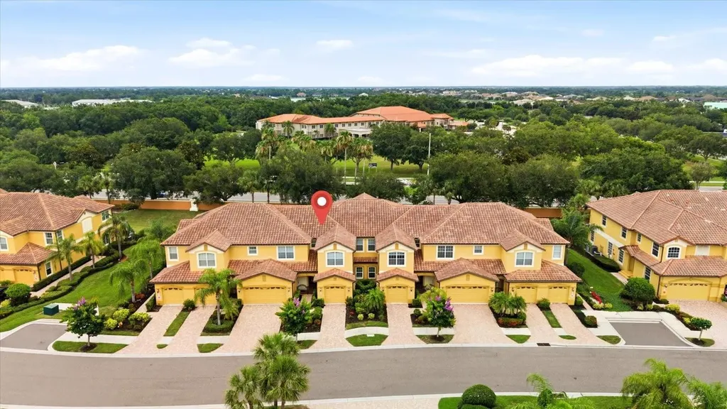 8137 Miramar Way Lakewood Ranch FL 34202
