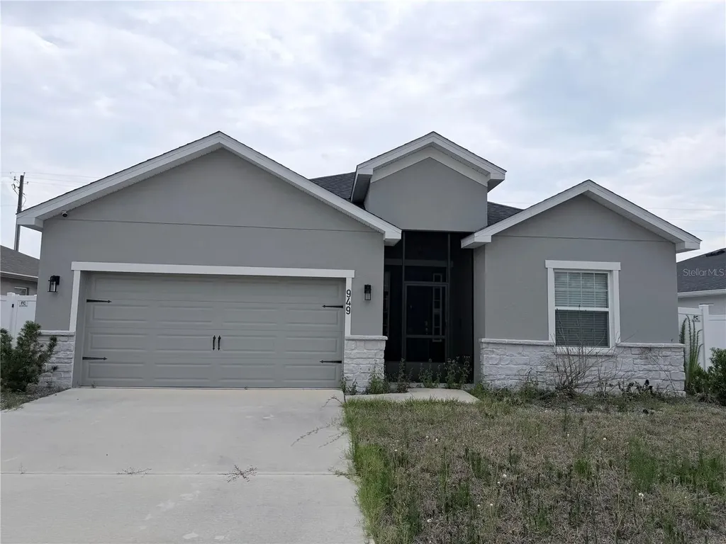 949 Montgomery Lane Polk City FL 33868