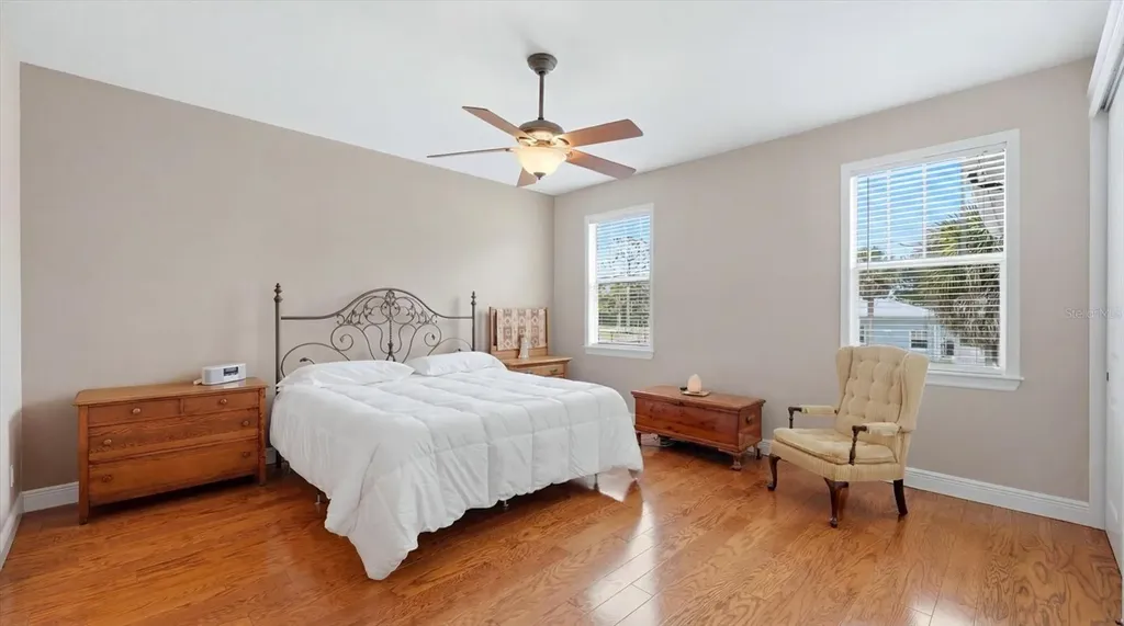 280 W Cowles Street Englewood FL 34223