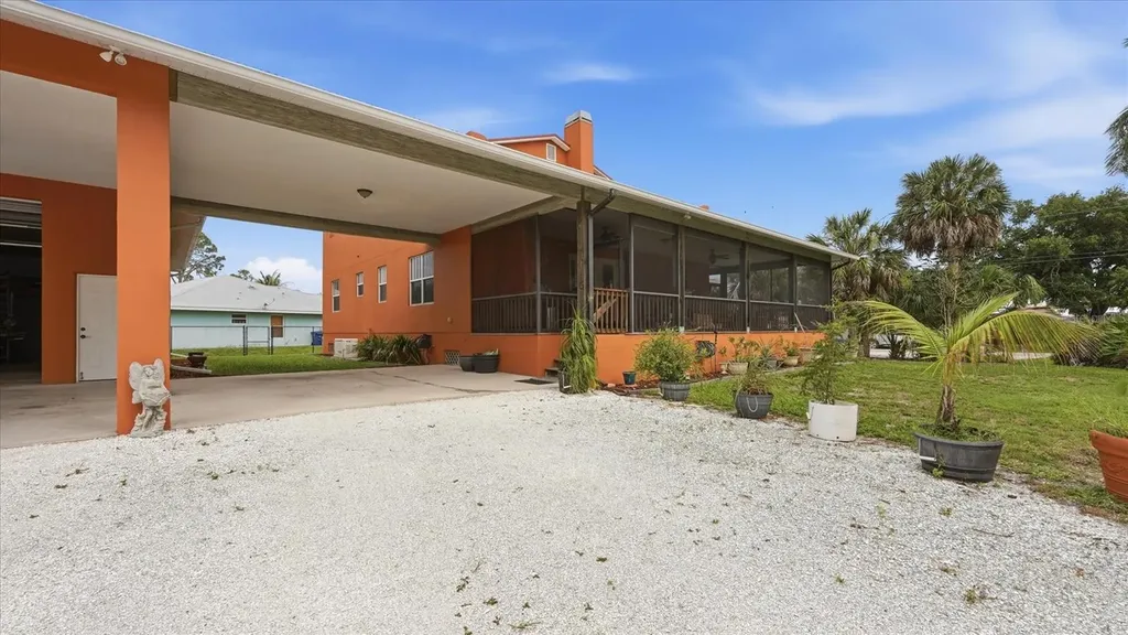 280 W Cowles Street Englewood FL 34223