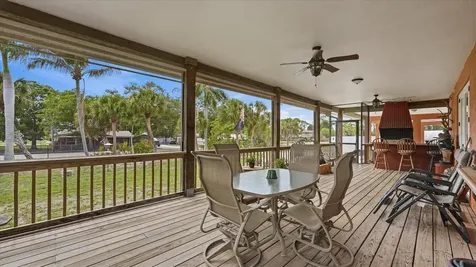 280 W Cowles Street Englewood FL 34223