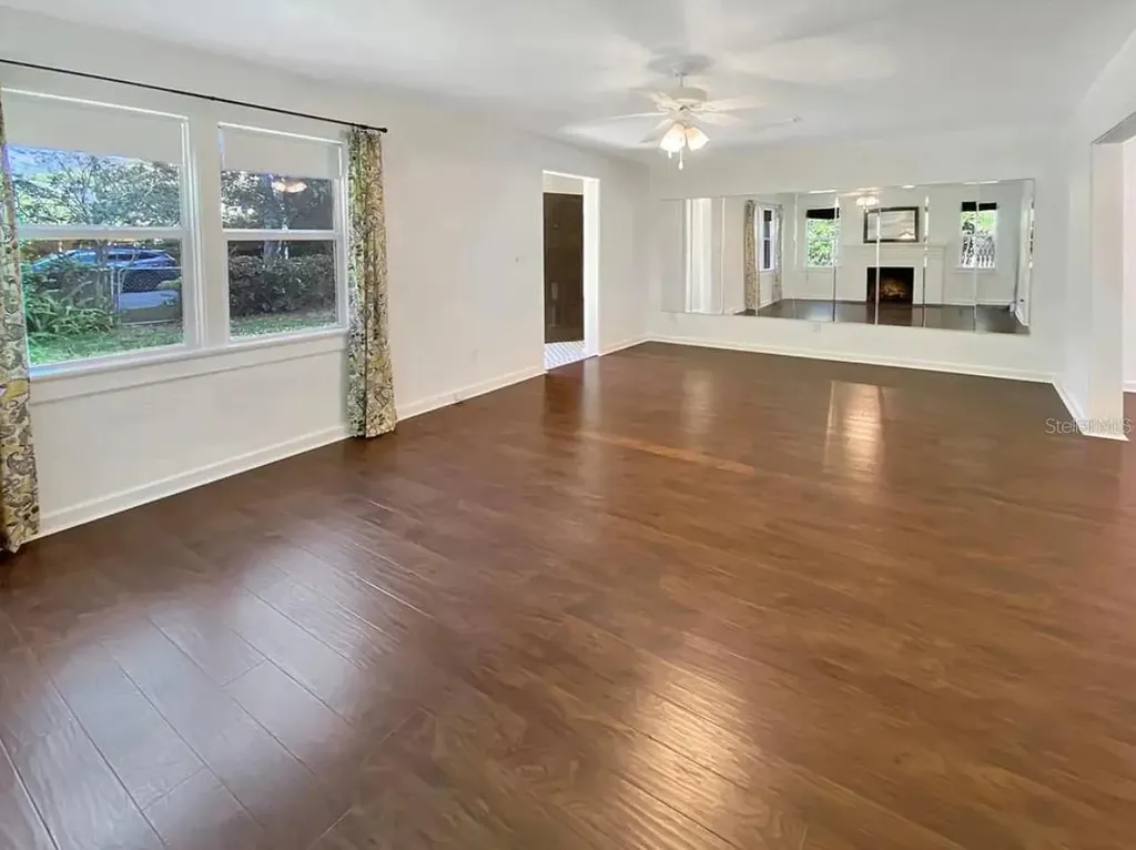824 NE 9th Avenue Gainesville FL 32601