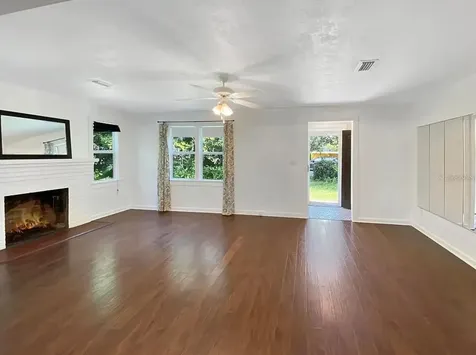 824 NE 9th Avenue Gainesville FL 32601