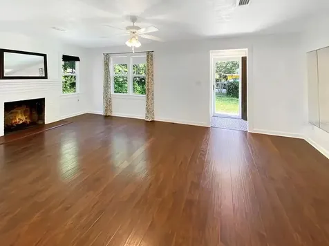 824 NE 9th Avenue Gainesville FL 32601
