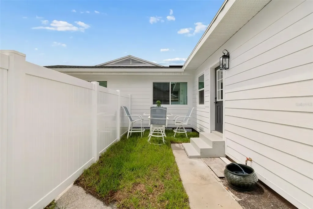 2505 W North B Street Tampa FL 33609