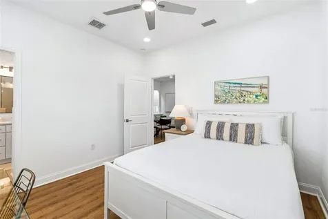 2505 W North B Street Tampa FL 33609