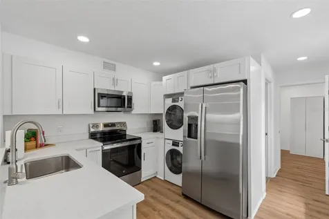 2505 W North B Street Tampa FL 33609