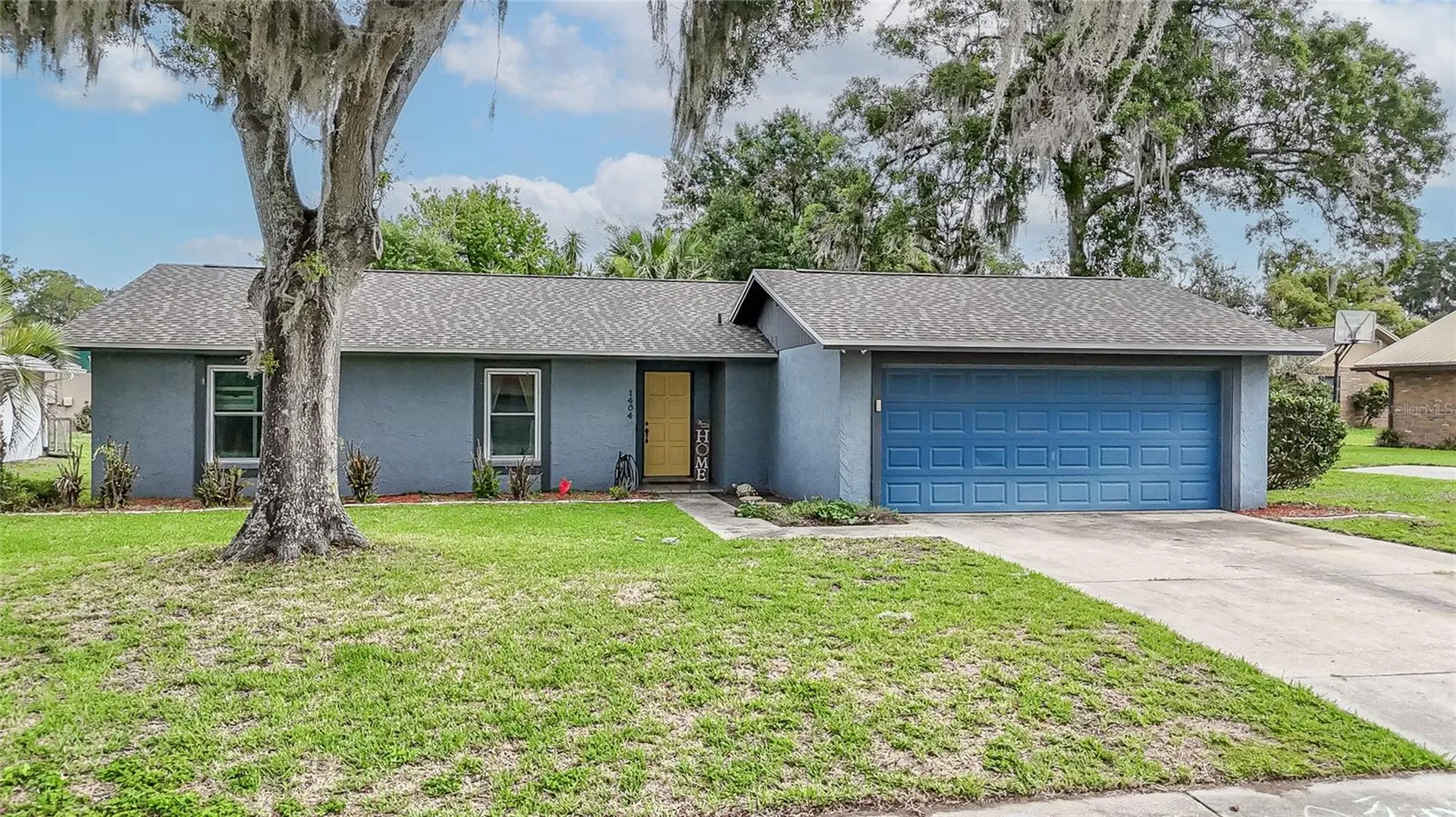 1404 Redbud Circle Plant City FL 33563