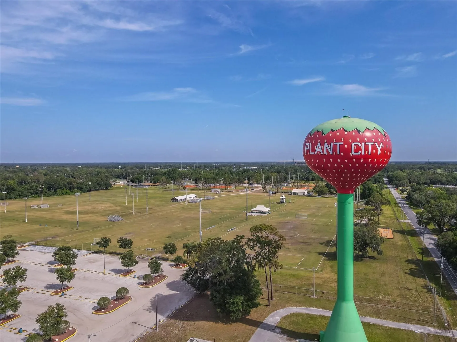 1404 Redbud Circle Plant City FL 33563