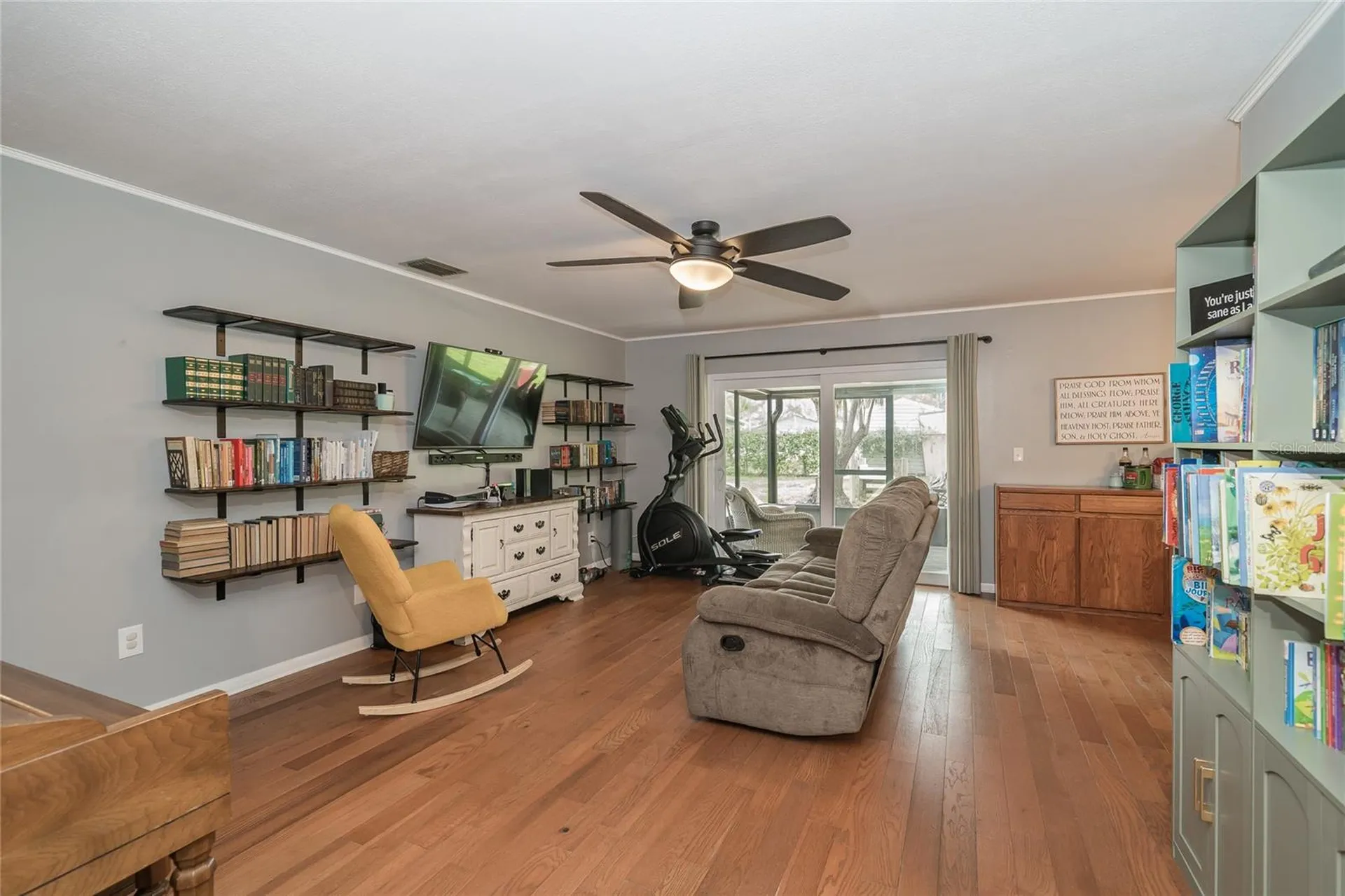 1404 Redbud Circle Plant City FL 33563