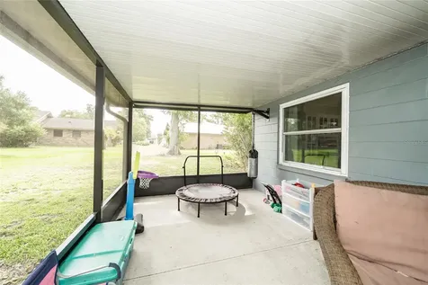 1404 Redbud Circle Plant City FL 33563