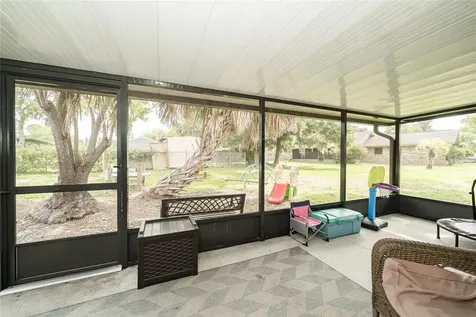 1404 Redbud Circle Plant City FL 33563
