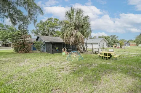 1404 Redbud Circle Plant City FL 33563