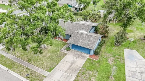 1404 Redbud Circle Plant City FL 33563