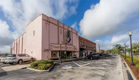 1404 Redbud Circle Plant City FL 33563
