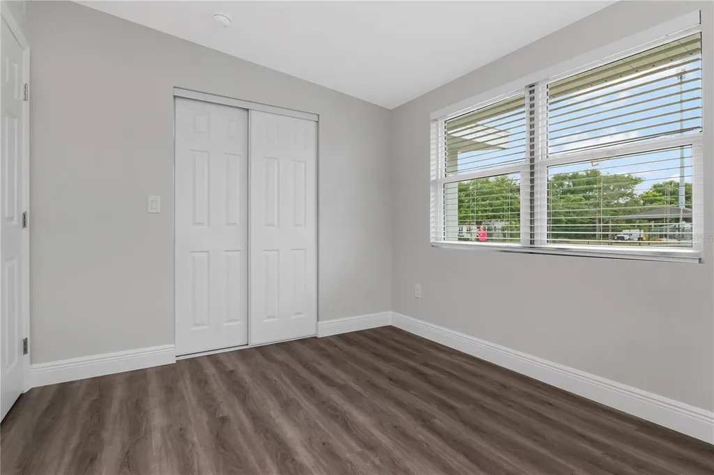 2216 E 109th Avenue Tampa FL 33612