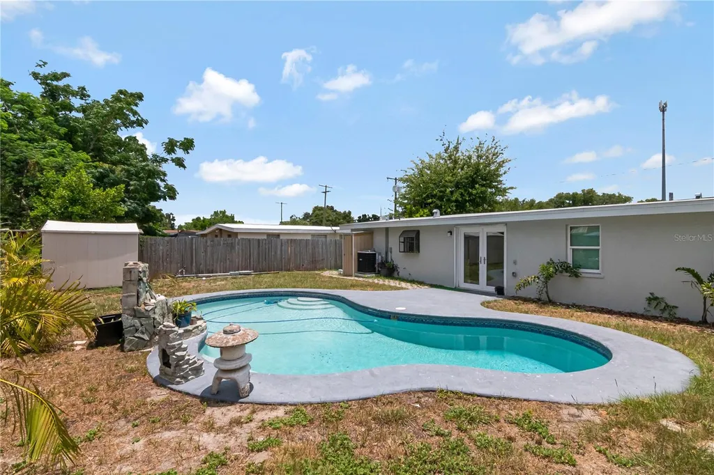 2216 E 109th Avenue Tampa FL 33612