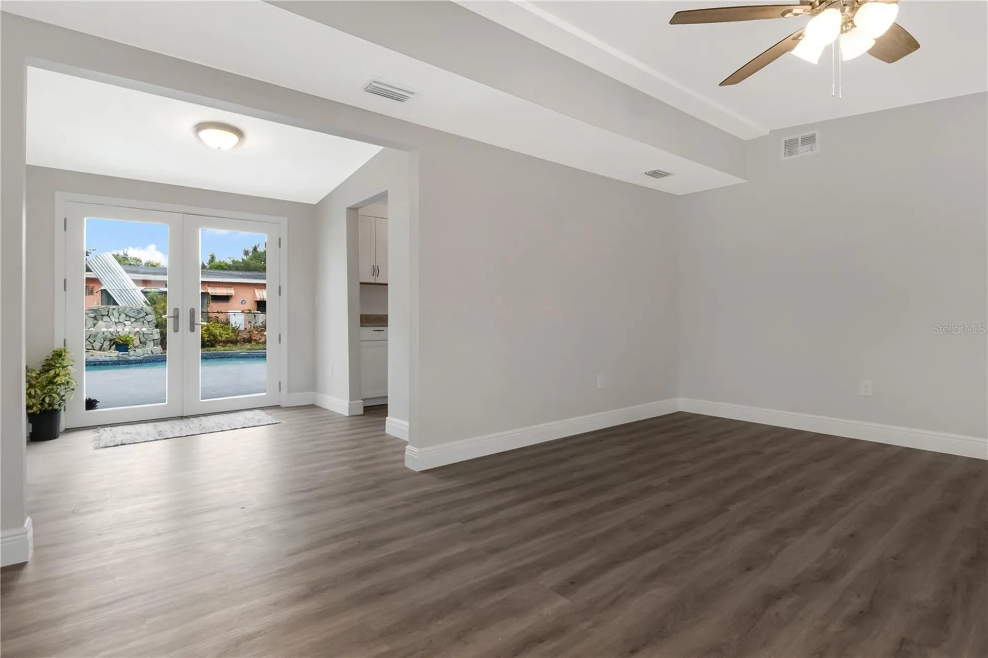 2216 E 109th Avenue Tampa FL 33612