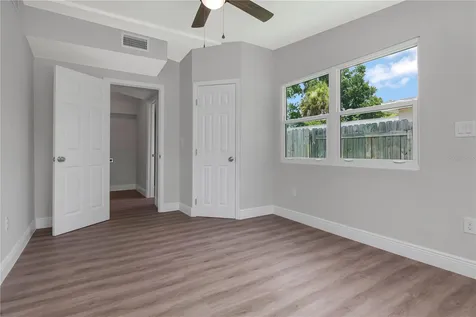 2216 E 109th Avenue Tampa FL 33612