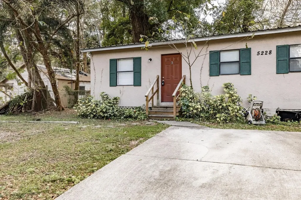5228 Cherry Avenue Seffner FL 33584