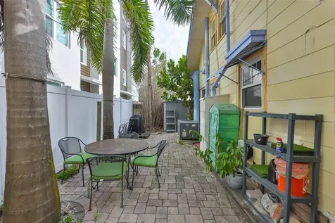 340 Moffett Court N St Petersburg FL 33701