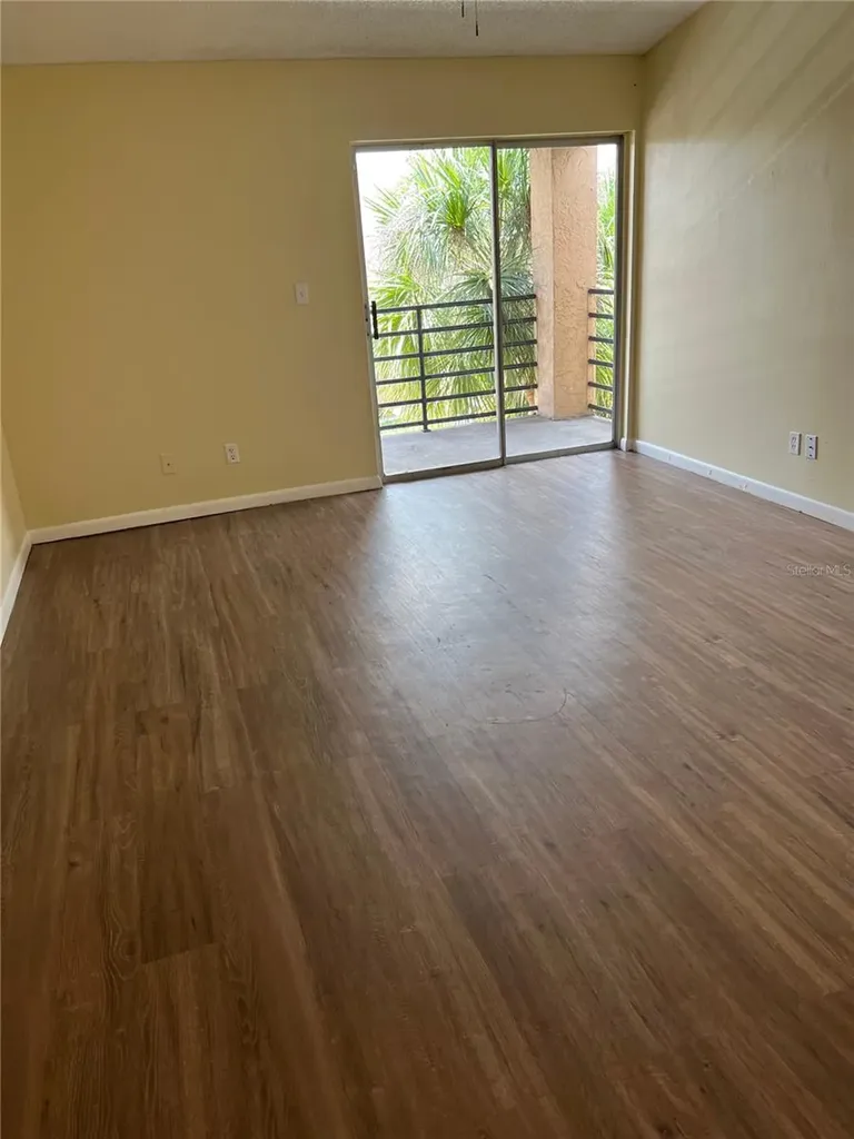 5213 Via Hacienda Circle Orlando FL 32839