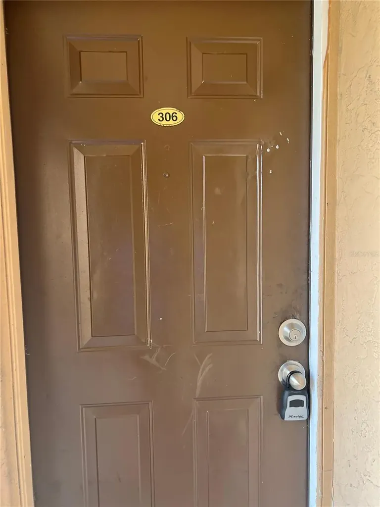 5213 Via Hacienda Circle Orlando FL 32839
