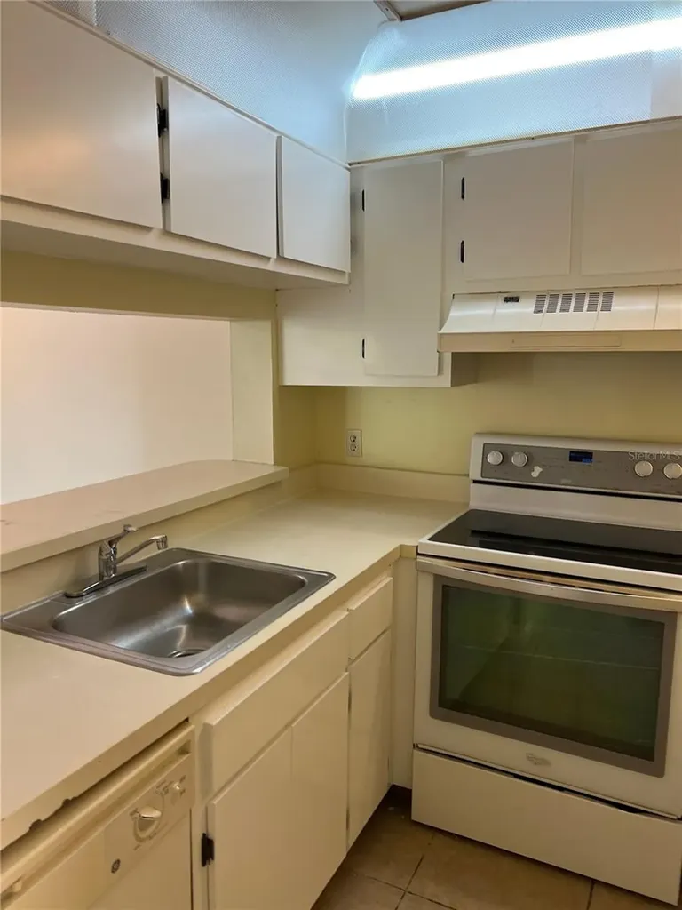 5213 Via Hacienda Circle Orlando FL 32839