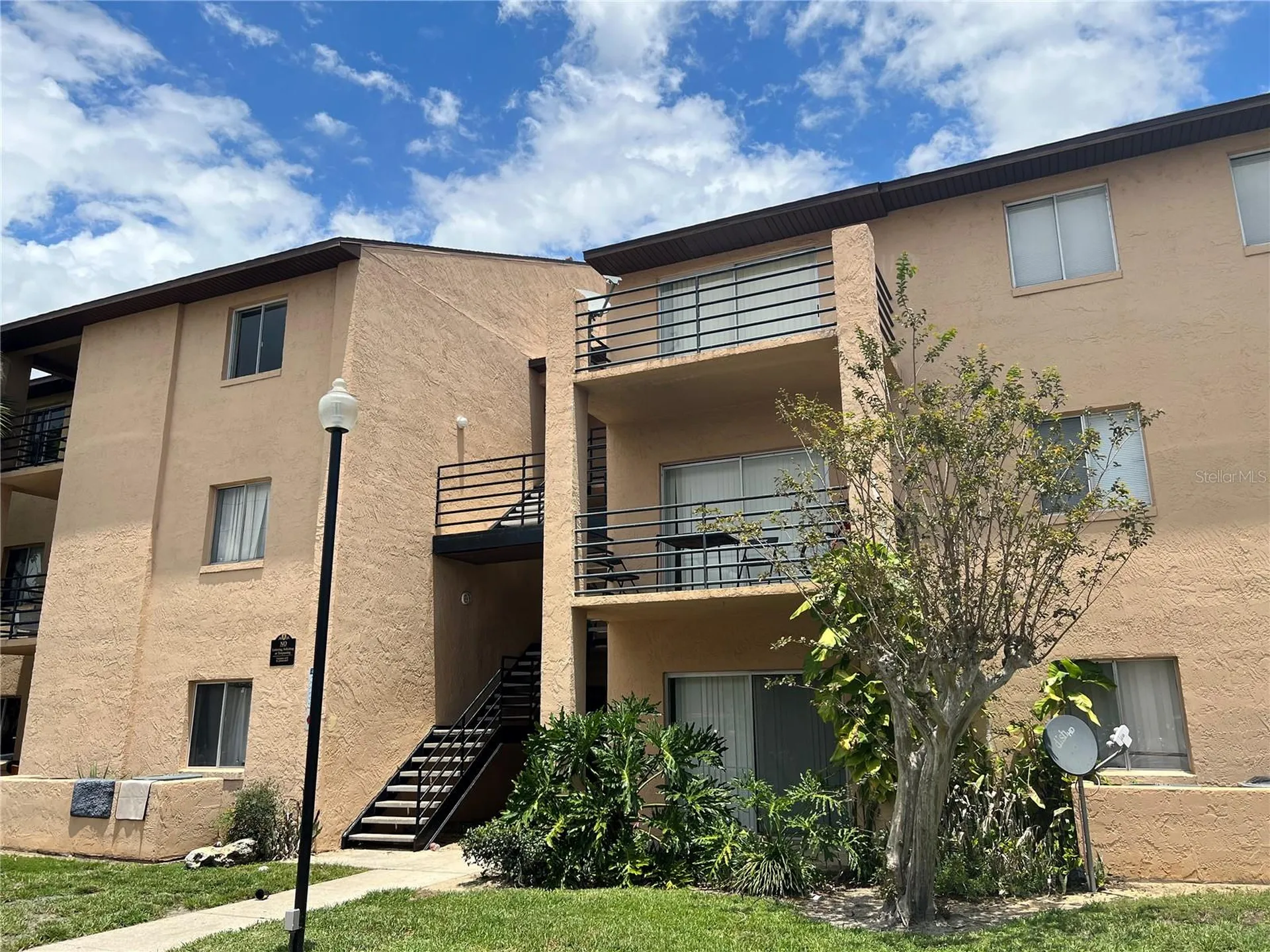 5213 Via Hacienda Circle Orlando FL 32839