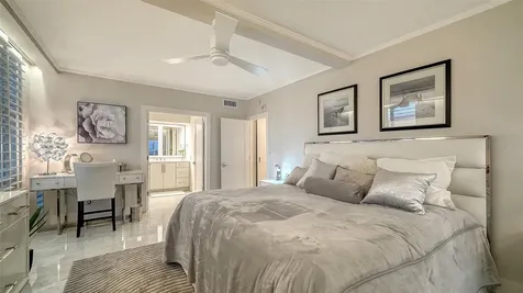 2301 Gulf Of Mexico Drive Longboat Key FL 34228