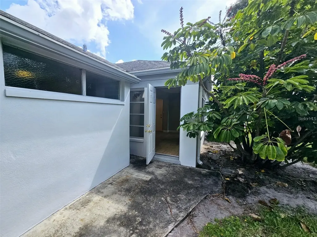 8356 Candlewood Road Seminole FL 33777