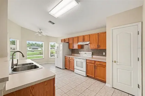 10151 Old Tampa Bay Drive San Antonio FL 33576