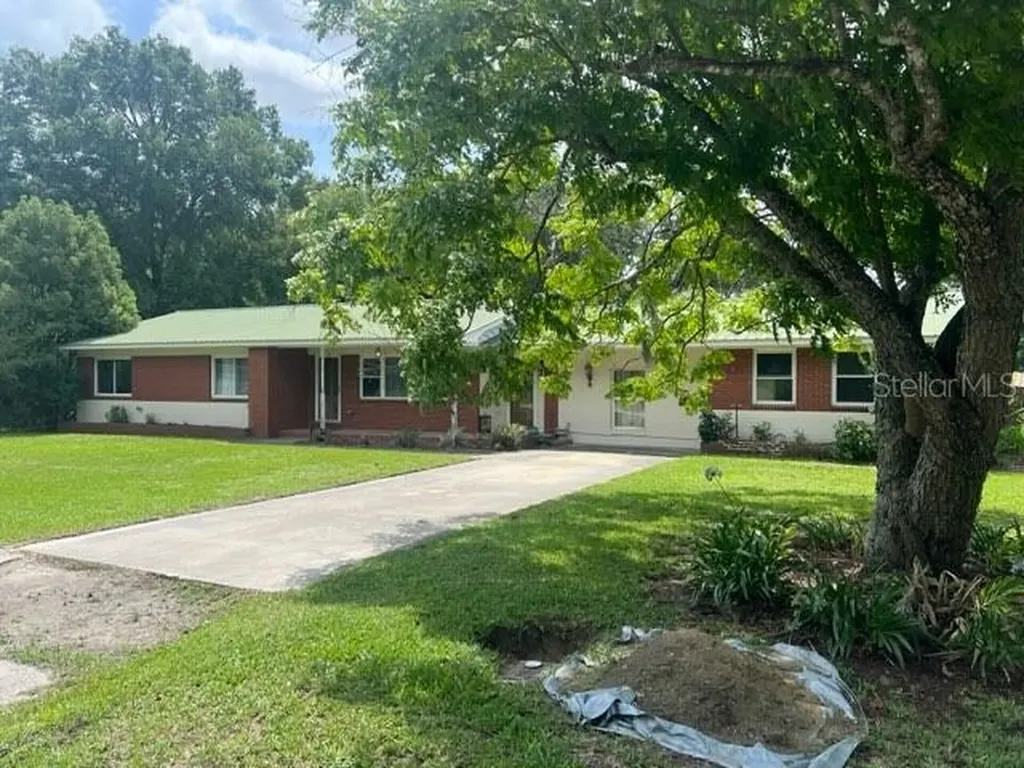 5810 SE Babb Road Belleview FL 34420