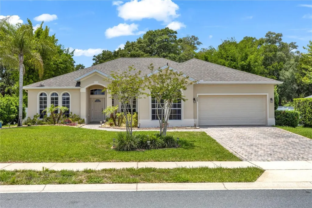 308 Crystal Pond Avenue Deland FL 32720