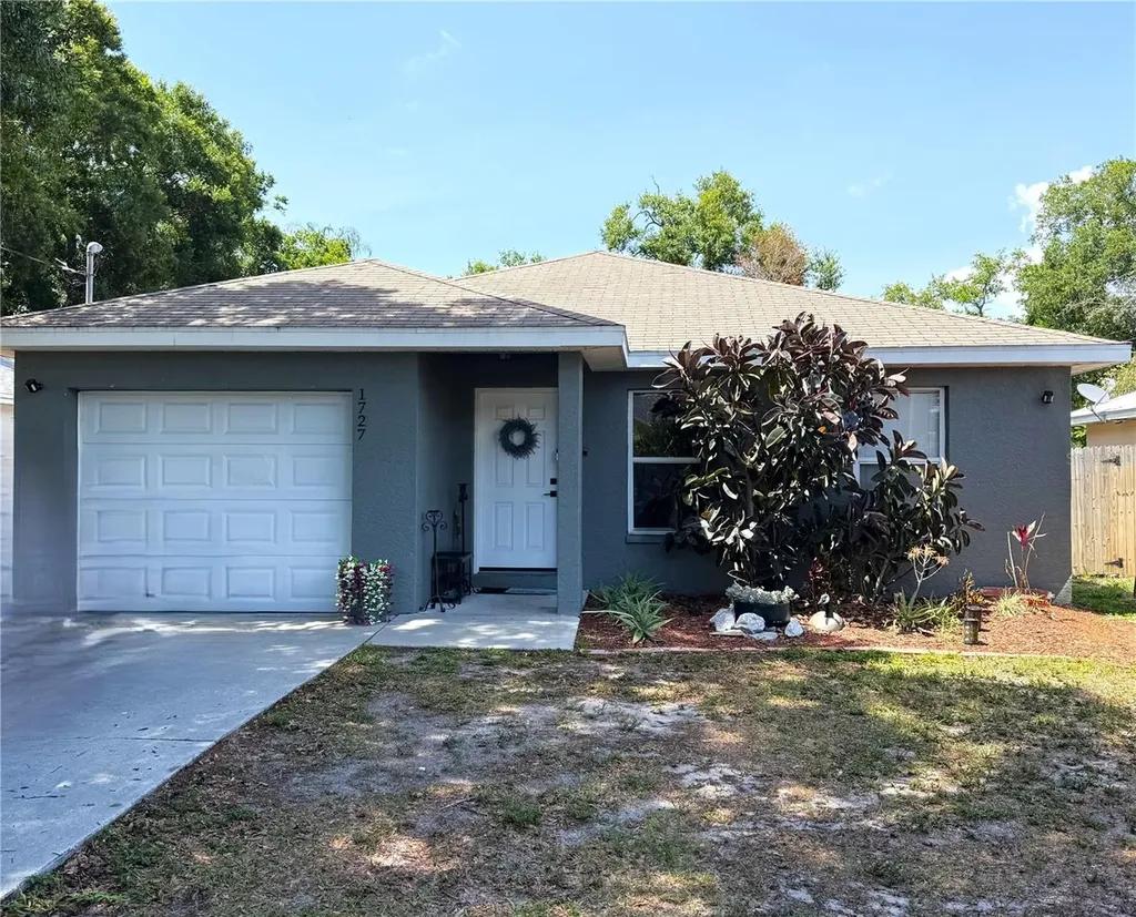 1727 31st Avenue E Bradenton FL 34208
