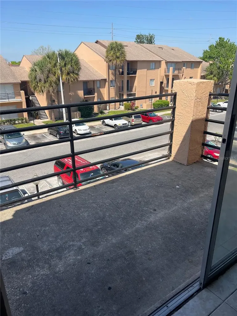 5213 Via Hacienda Circle Orlando FL 32839