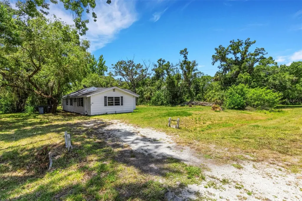 8010 Brower Drive Bradenton FL 34211