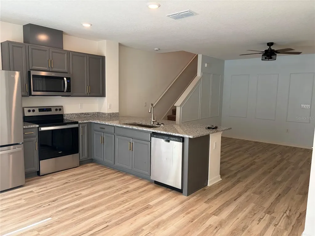 1492 Mirabella Circle Davenport FL 33897