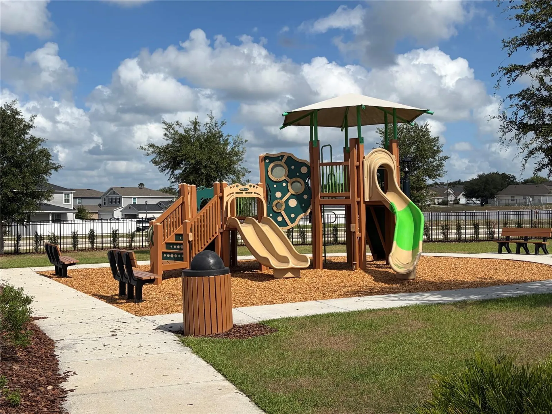 1492 Mirabella Circle Davenport FL 33897