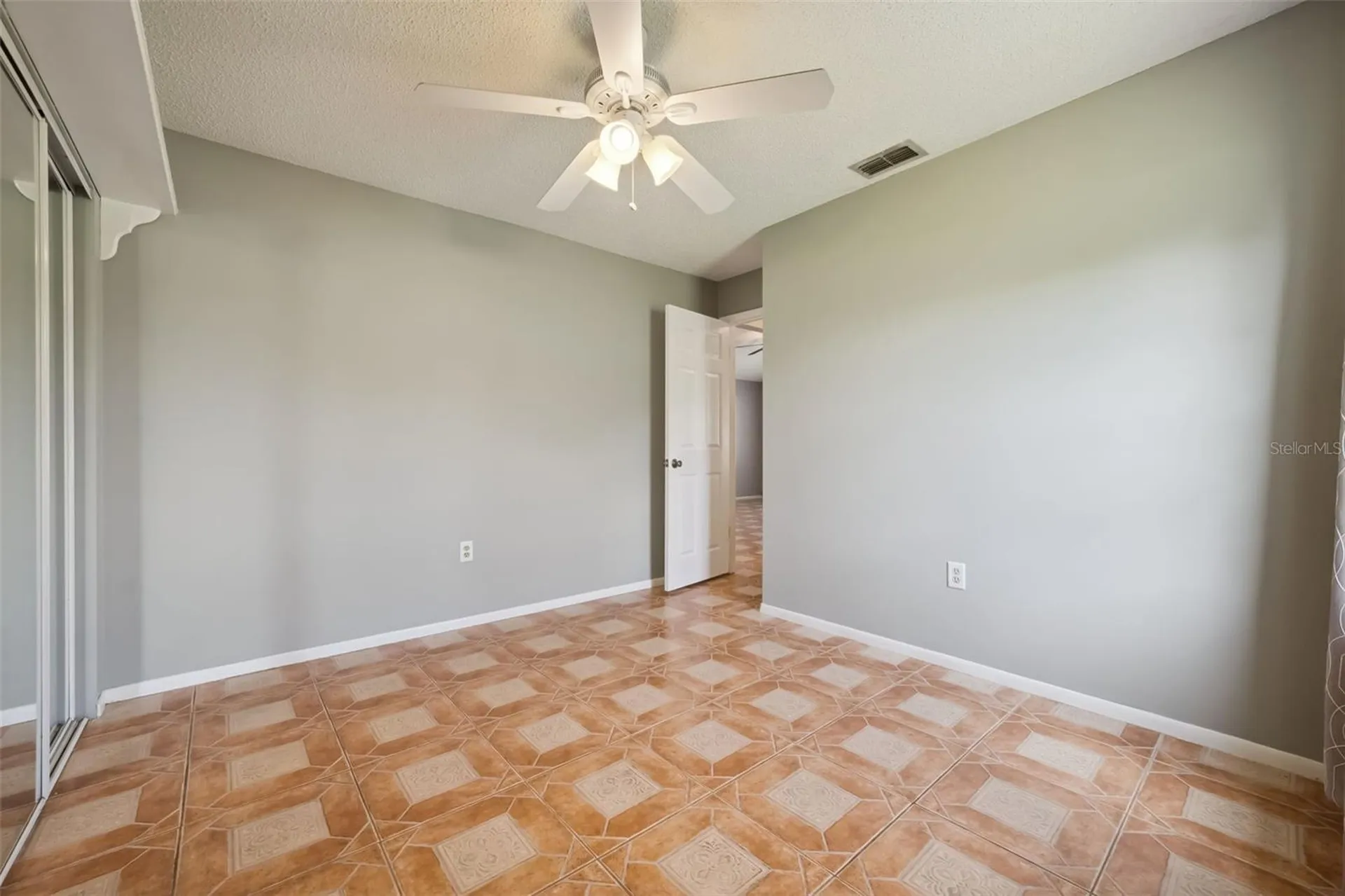 2620 E Dorchester Drive Deltona FL 32738